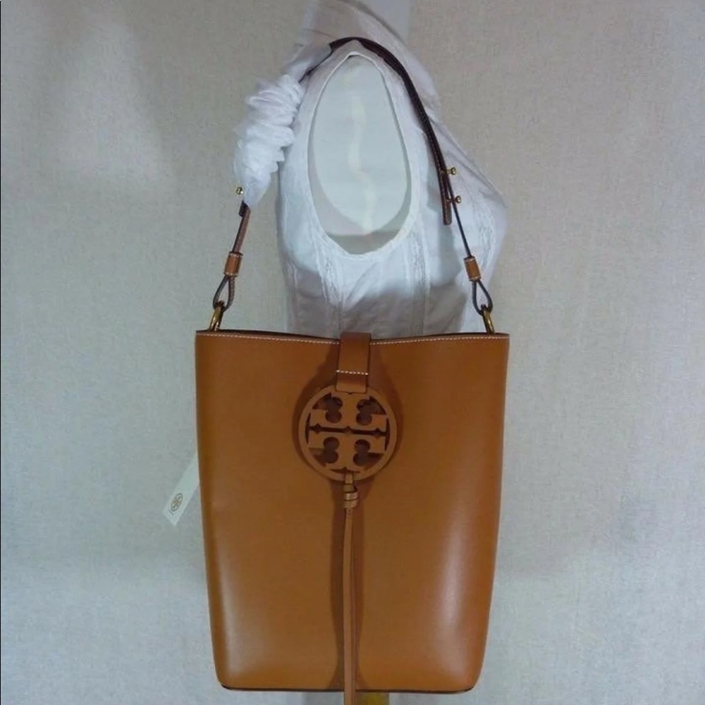 Brand new Tory Burch Miller hobo